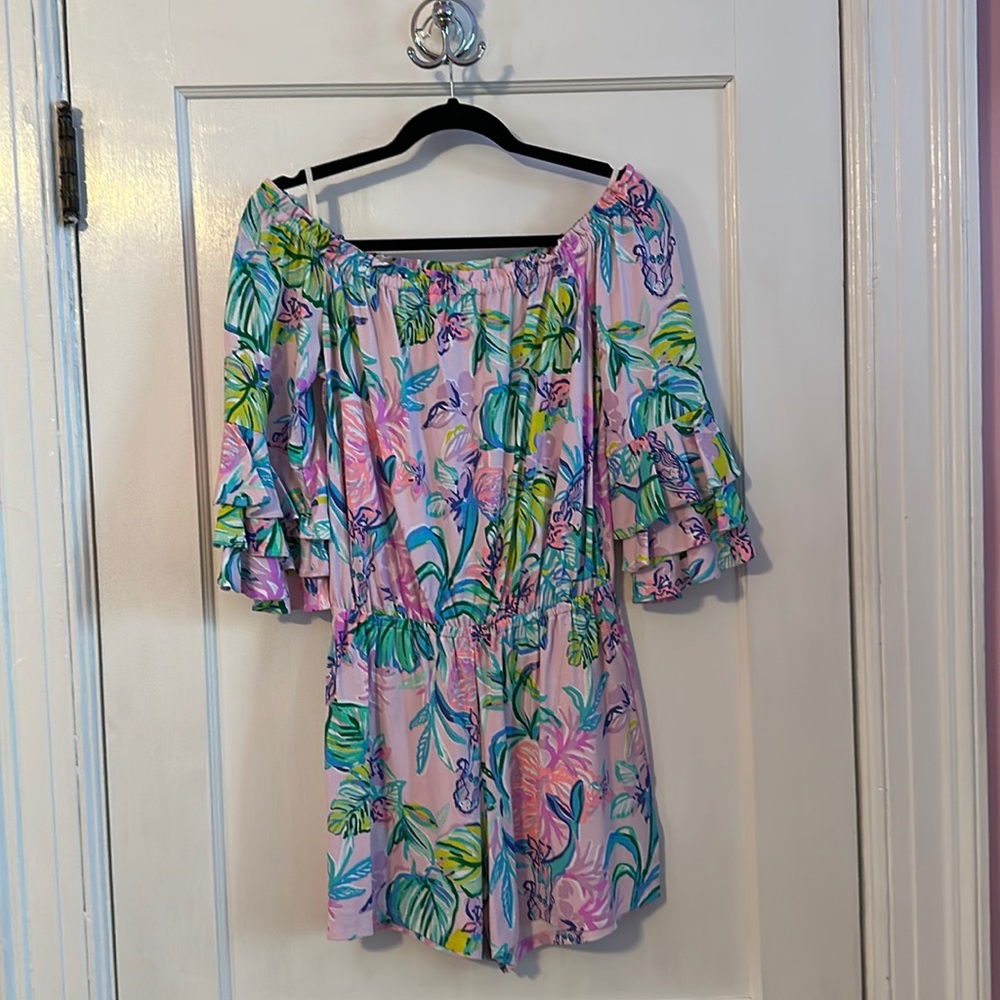 Lilly Pulitzer romper EUC size small, 31 inches from shoulder to hem